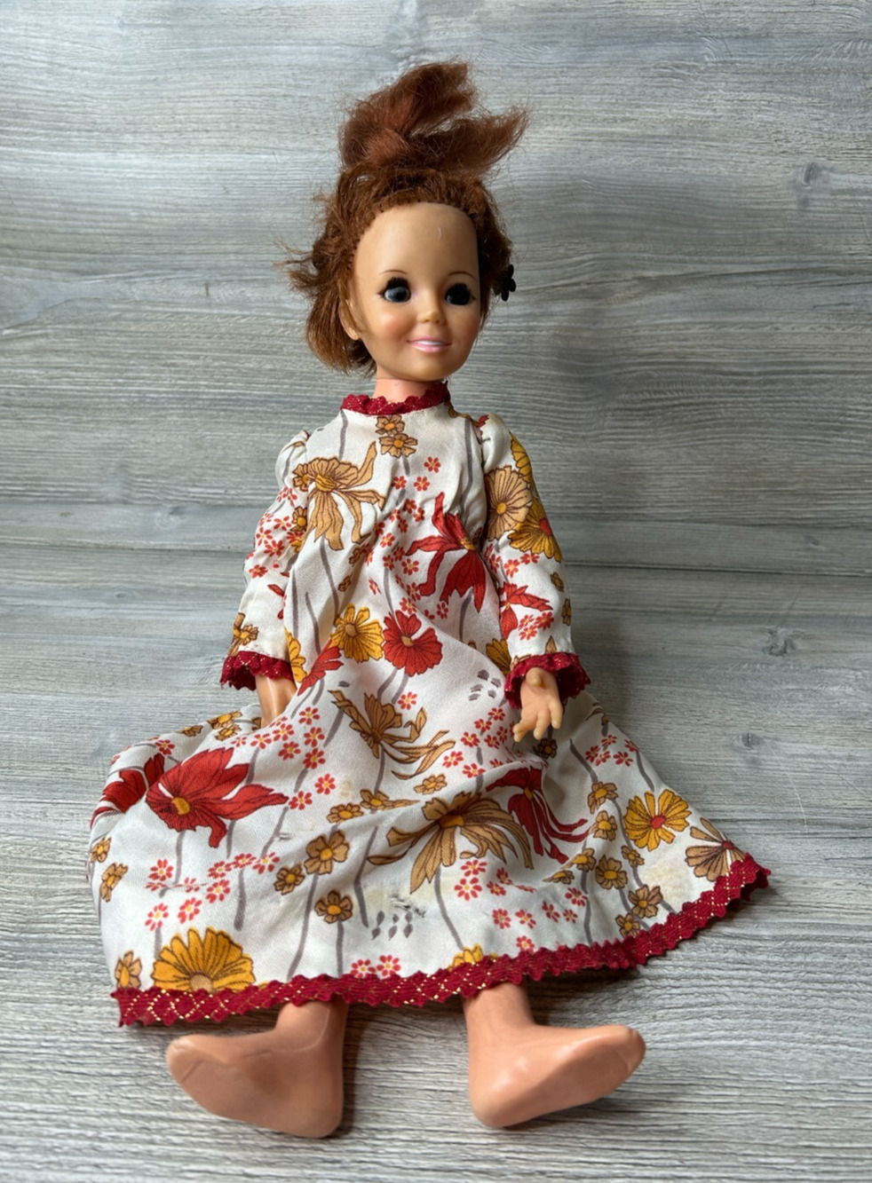 Vintage 1968 Ideal Toy Corp Crissy Doll 18" tall in